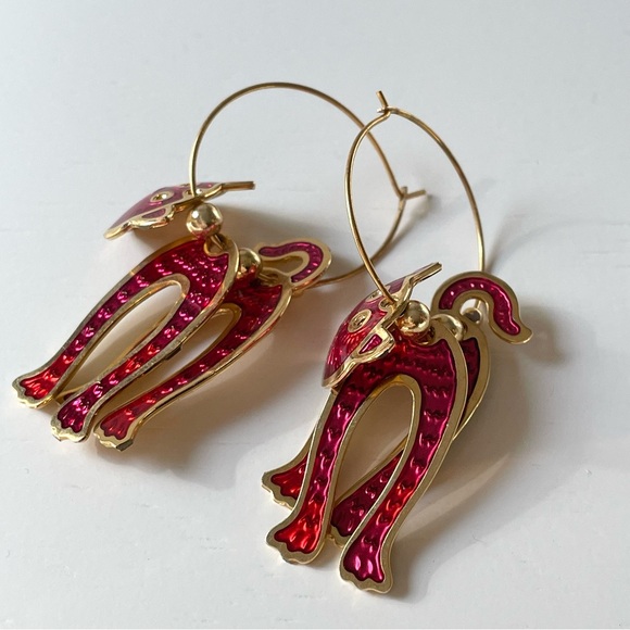 Vintage signed Berebi goldtone & enamel cat articulated hoop earrings pink red - Picture 3 of 13
